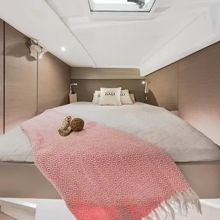 Private Exclusive Catamaran 'hang Loose' *