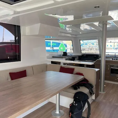 Tekne Private Exclusive Catamaran 'hang Loose' Barselona