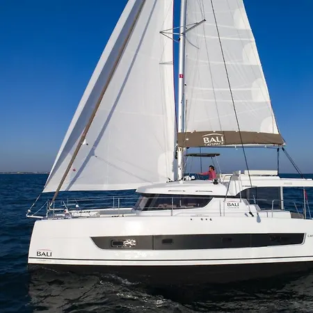 Tekne Private Exclusive Catamaran 'hang Loose' *