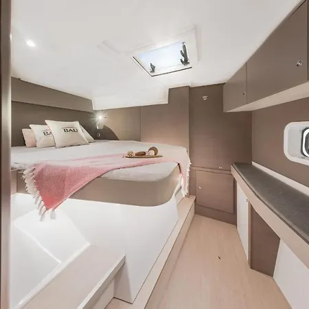 Private Exclusive Catamaran 'hang Loose' Barselona