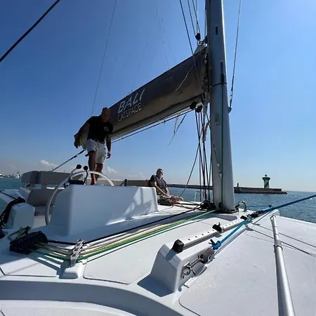 Private Exclusive Catamaran 'hang Loose' * Barselona